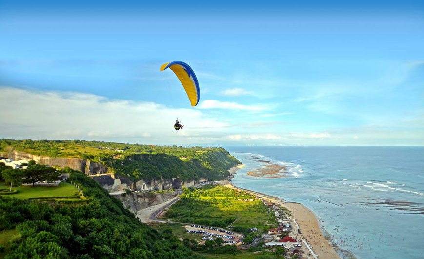 Paragliding Bali